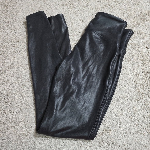 Spanx Faux Leather Leggings for Women, Size M - Black - Picture 4 of 9